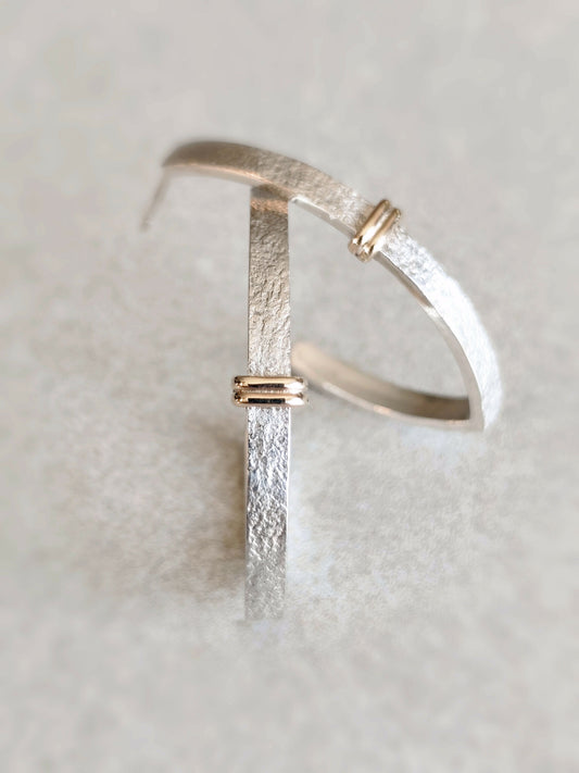 Boucles d'oreilles Courbe précieuse