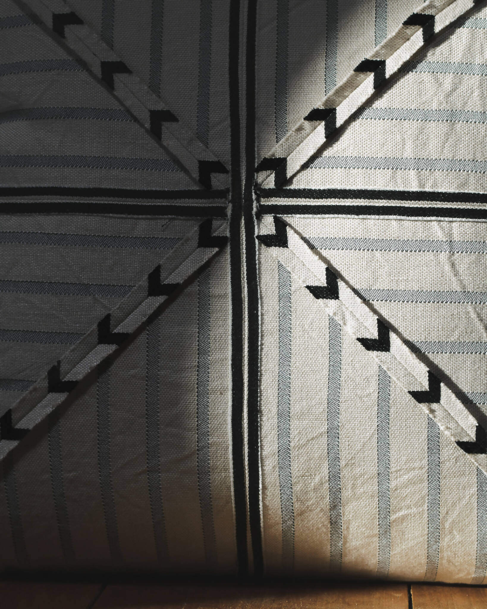 Coussin-artisanal-fait-main-en-france-orientation-4