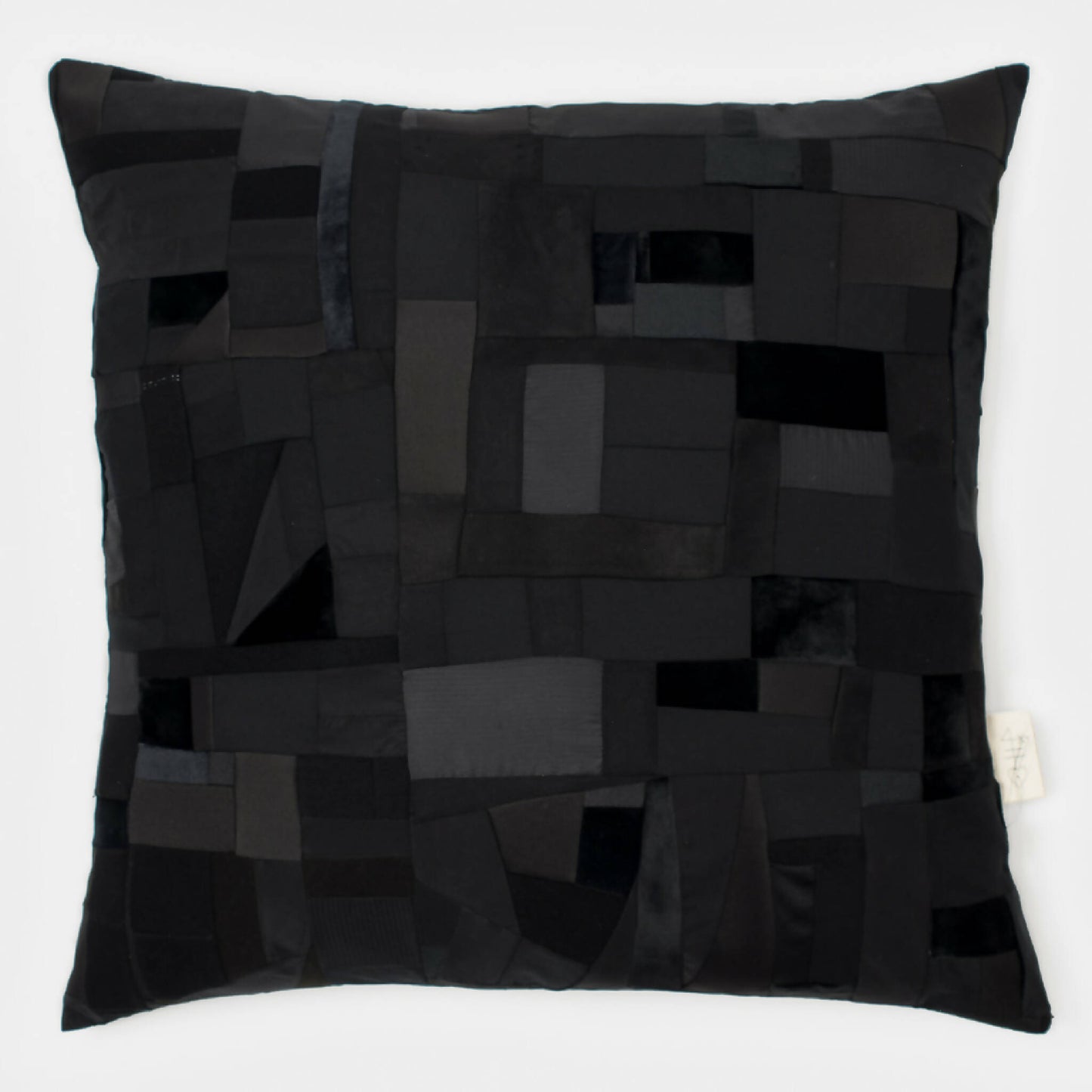 Coussin-artisanal-fait-main-en-france-rassemblement-6