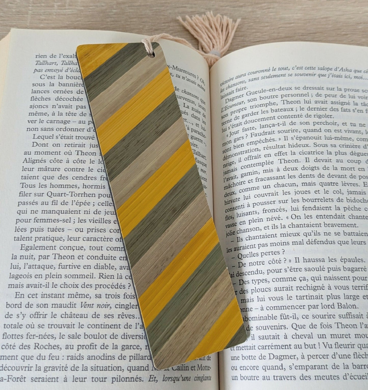 Marque-pages avec marqueterie de paille Bleue/marron/cuivre et Jaune/kaki