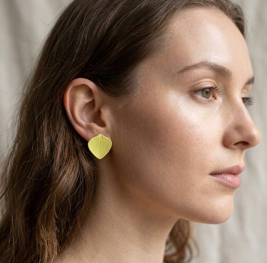 Clous d'oreille en porcelaine colorée Marie Courtillat