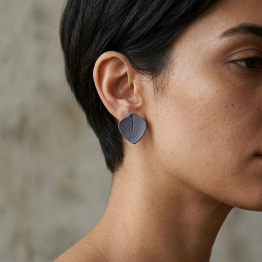 Clous d'oreille en porcelaine colorée Marie Courtillat