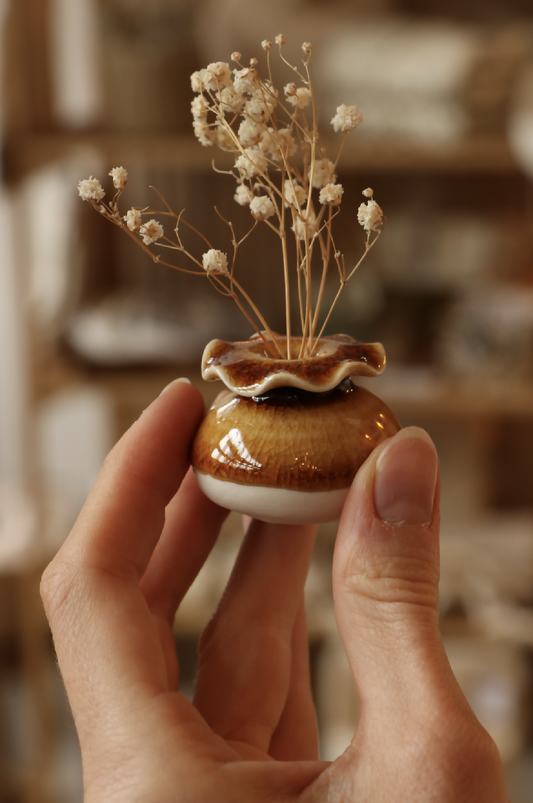 Mini-vase en porcelaine