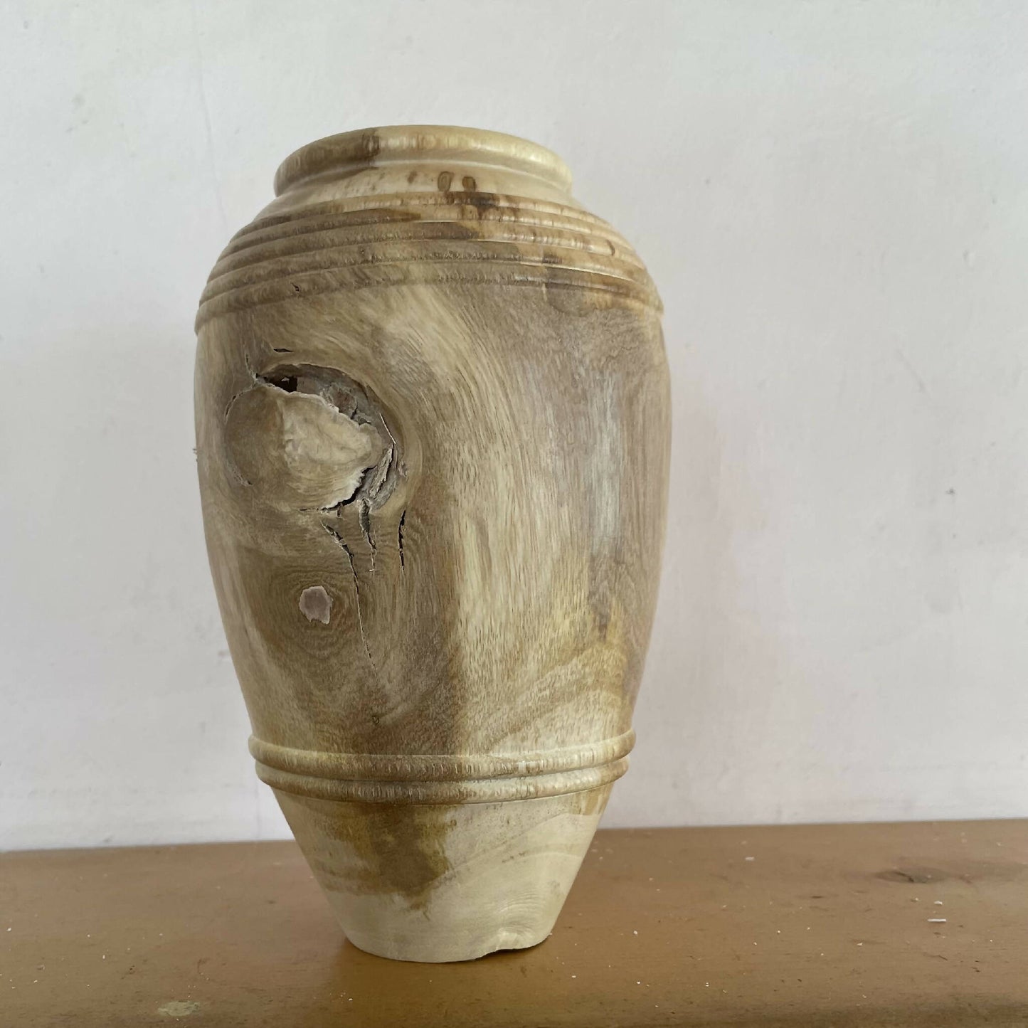 vase artisanal bois sculpte fait main artisanat francais