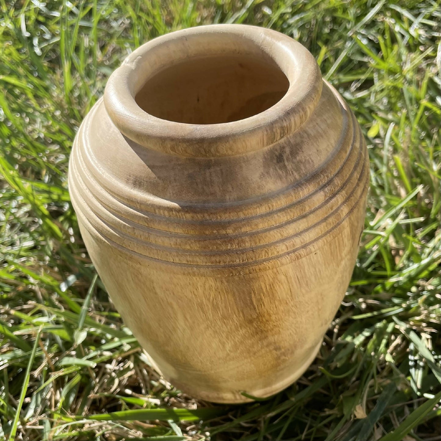 vase artisanal bois sculpte fait main artisanat francais