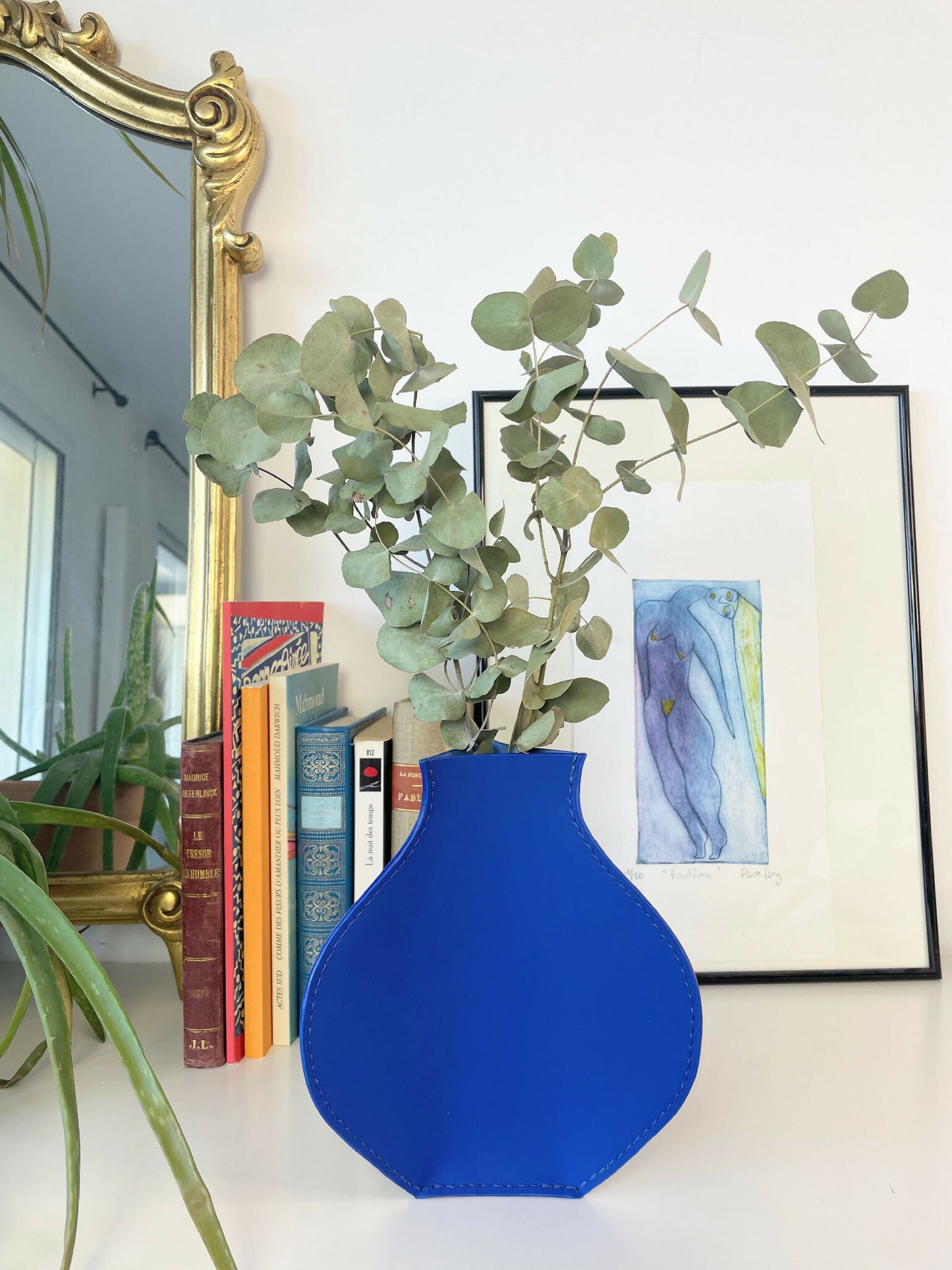 vase en cuir fait-main artisanat français, tannage végétal