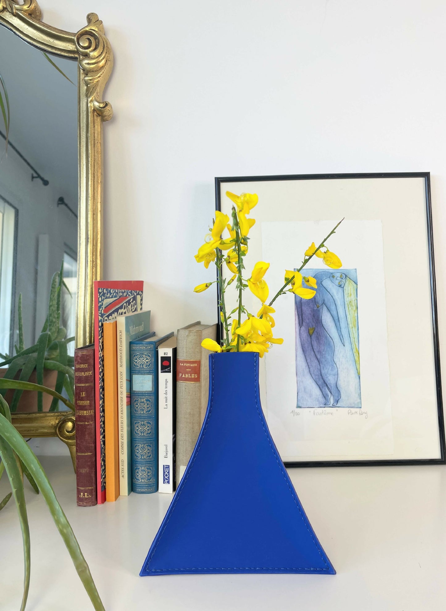 vase en cuir fait-main artisanat français, tannage végétal