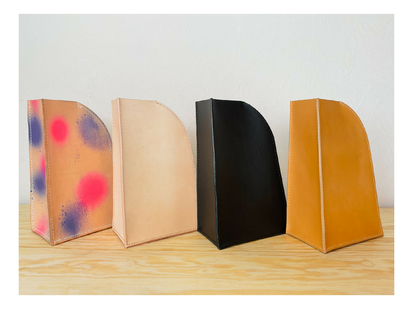 vase en cuir fait-main artisanat français, tannage végétal