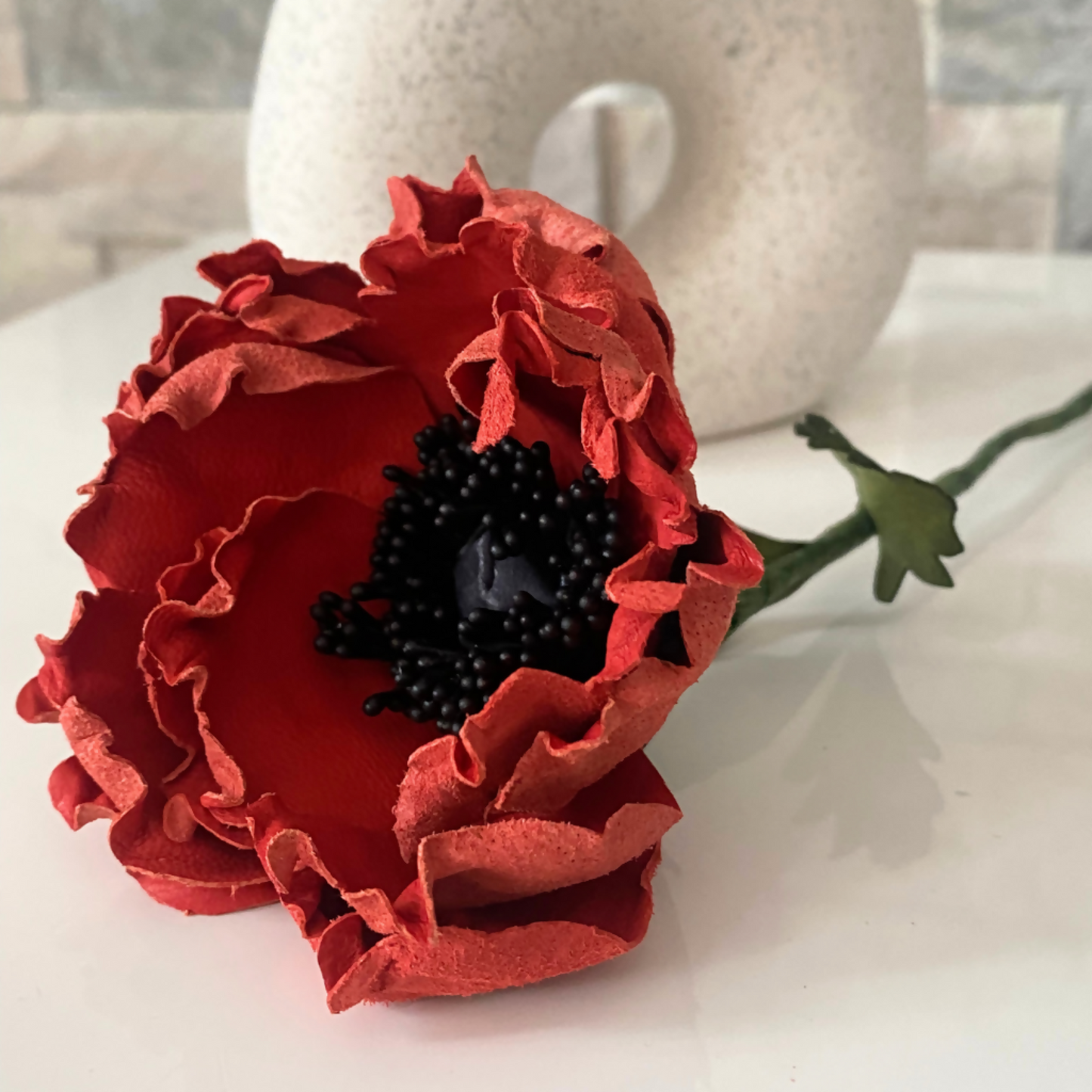 Only Poppy - Fleur en cuir à parfumer