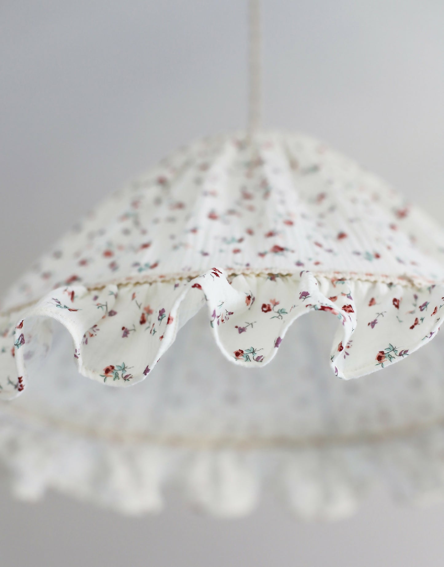 Suspension conique avec volant Emilia "tiny flowers"