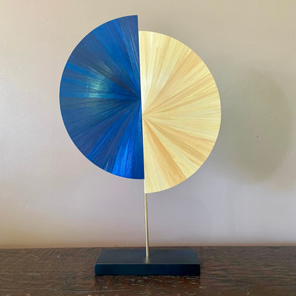 HALO Nuit dorée — Sculpture en marqueterie de paille Ø30 cm