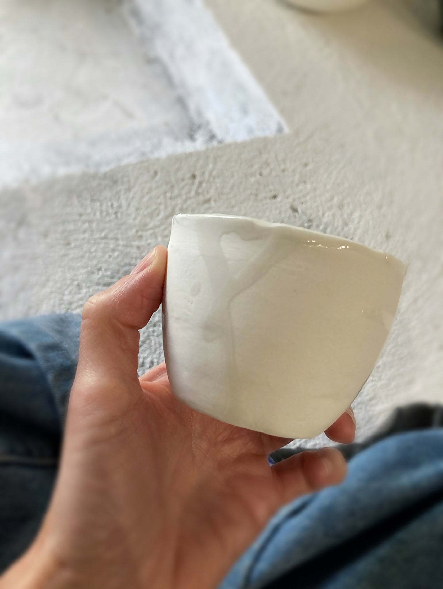 WHITE PORCELAIN CUP 00.10