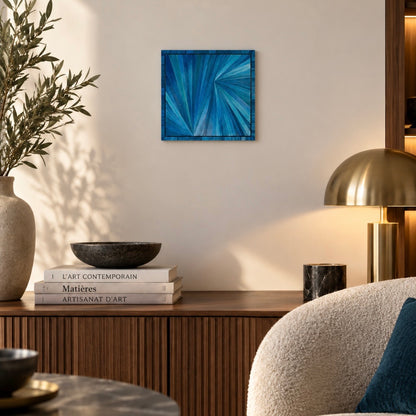 Rayonnement Azur — Tableau en marqueterie de paille 30 × 30 cm