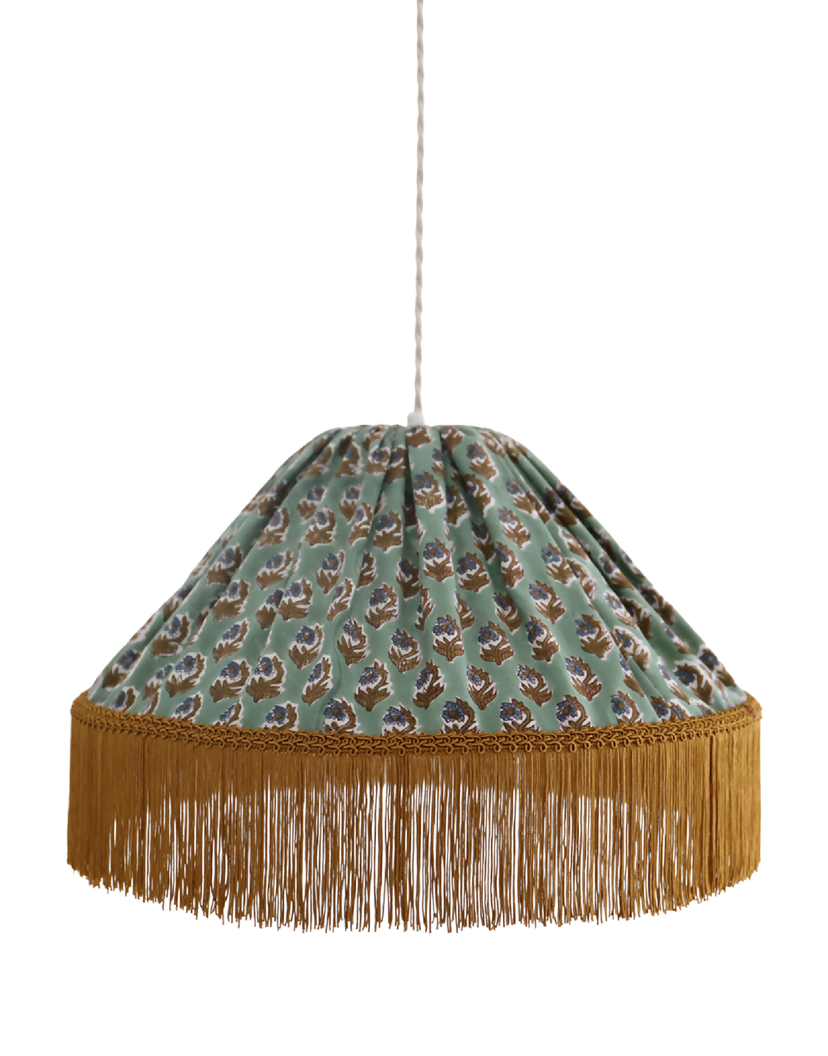 Suspension avec abat-jour tissu vert à motif floral, bordure dorée à franges.