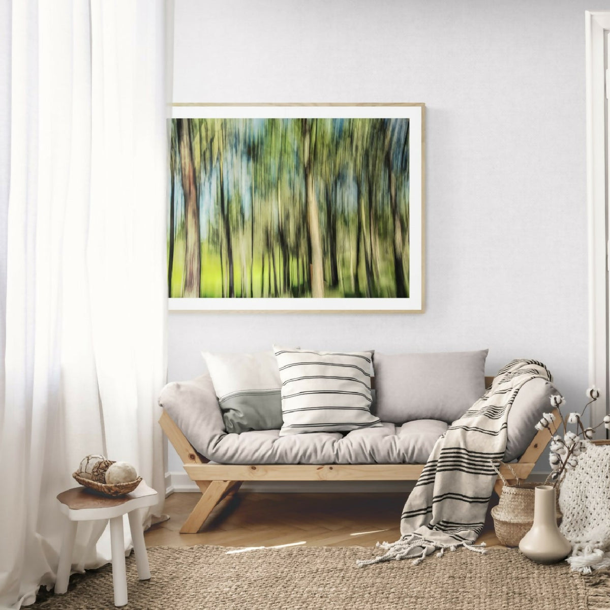 Toile encadrée abstraite, forêts vertes et bleues à traits verticaux