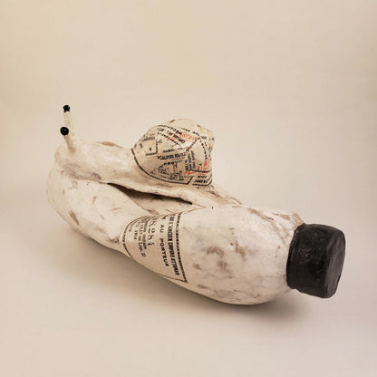 Sculpture - Un escargot blanc