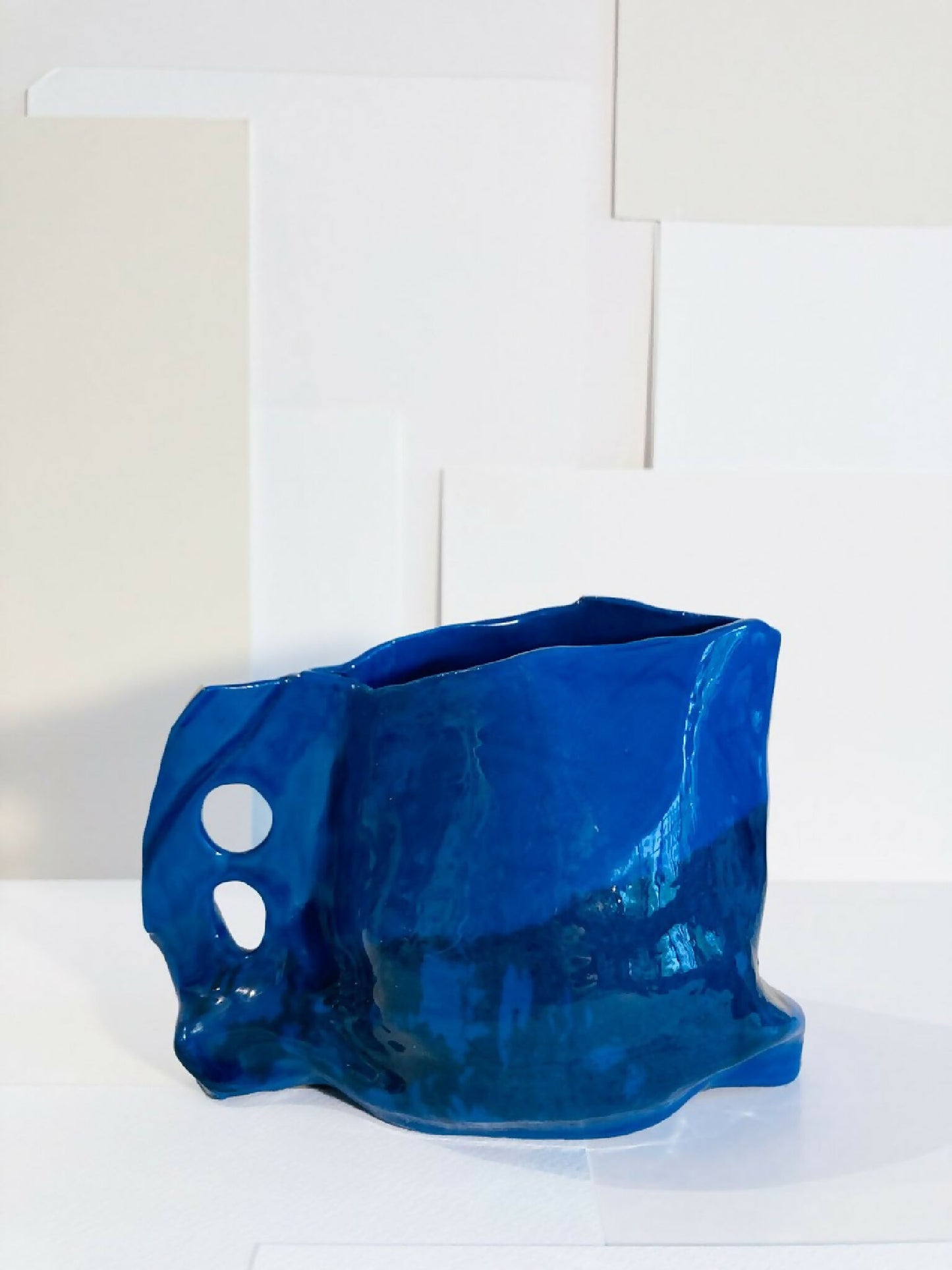 BLUE BAG VASE, le 3