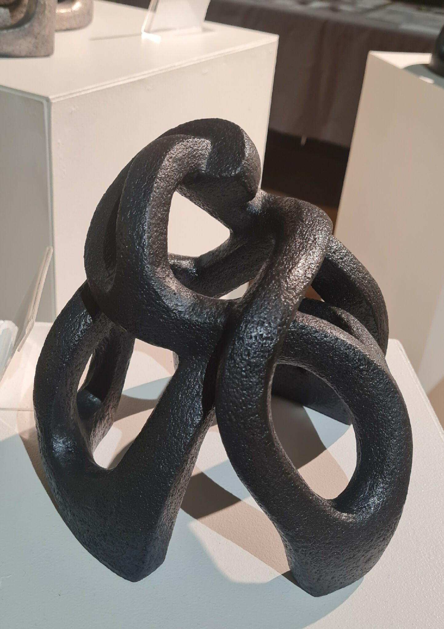 Sculpture contemporaine abstraite Peut-être