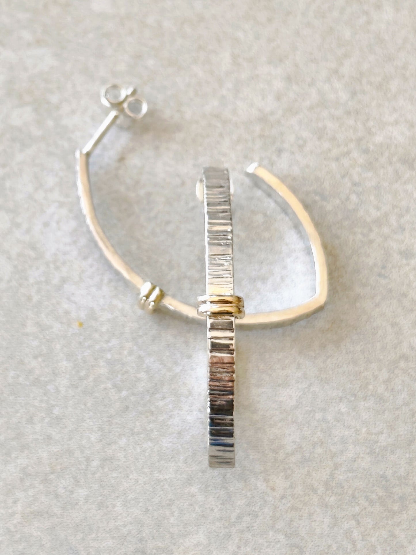 Boucles d'oreilles Courbe Précieuse