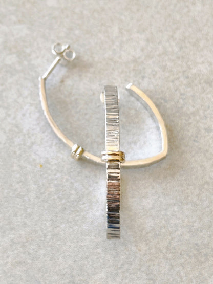 Boucles d'oreilles Courbe Précieuse