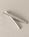 Boucles d'oreilles barres en argent massif recyclé, longues puces élégantes de mariage, Collection Volute