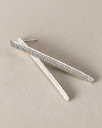 Boucles d'oreilles barres en argent massif recyclé, longues puces élégantes de mariage, Collection Volute