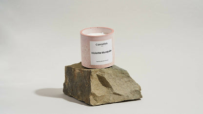 Bougie artisanale senteur violette musquée vegan artisanat français