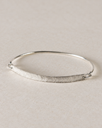 Bracelet chevron en argent massif recyclé, Jonc ouvert élégants, Collection Volute