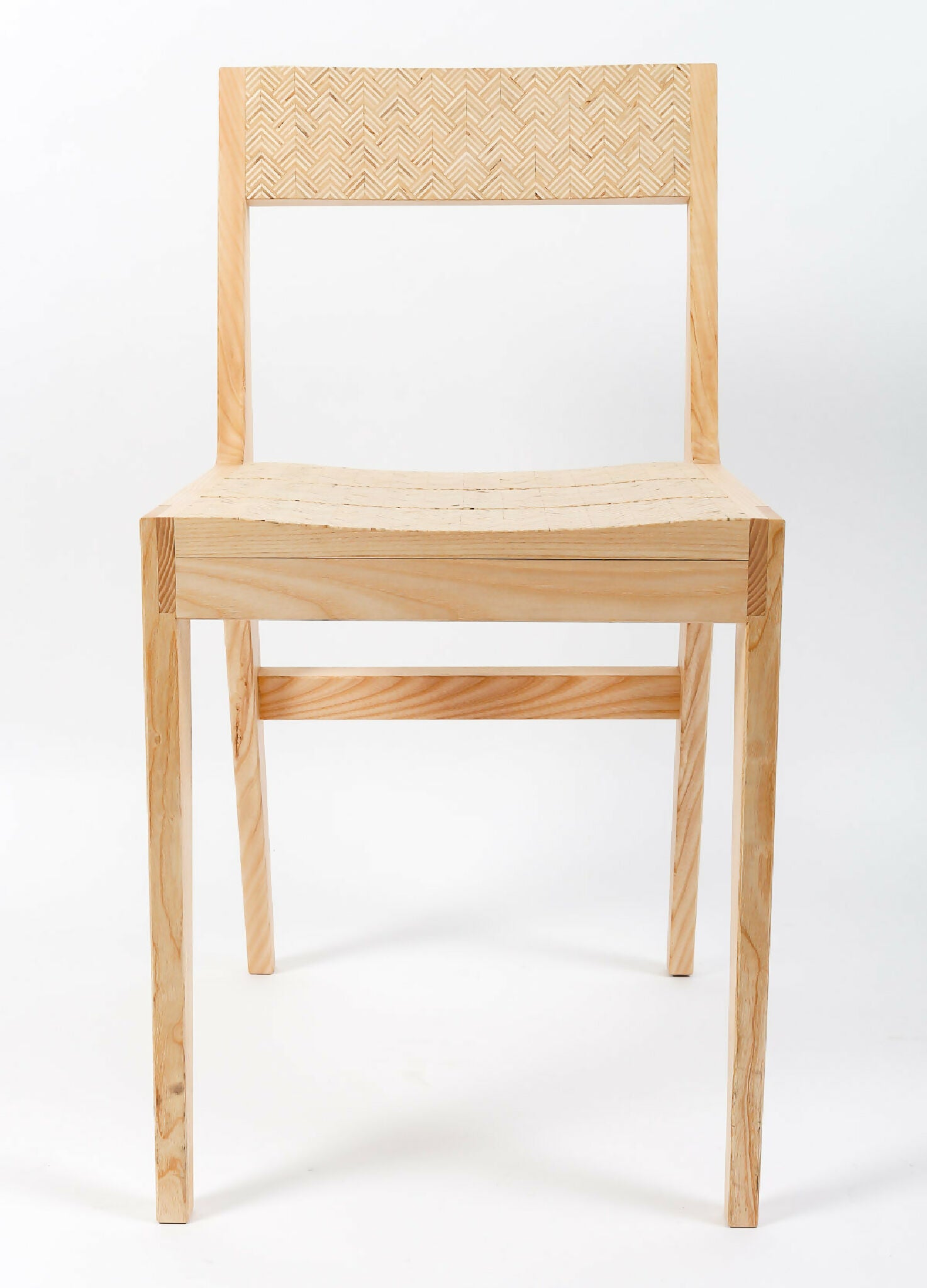 Chaise-en-bois-massif-artisanat-francais-8