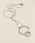 Collier cercles minimalistes en fils d'argent massif martelées