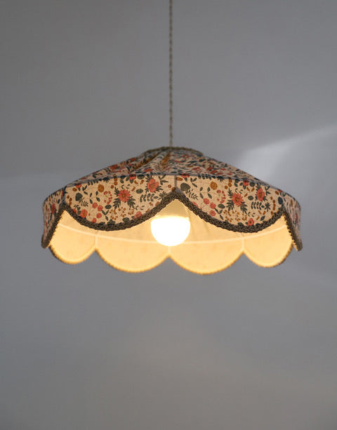 Suspension "Cosette" en Tissu Floral English Garden - Abat-jour Festonné Style Vintage Made in France