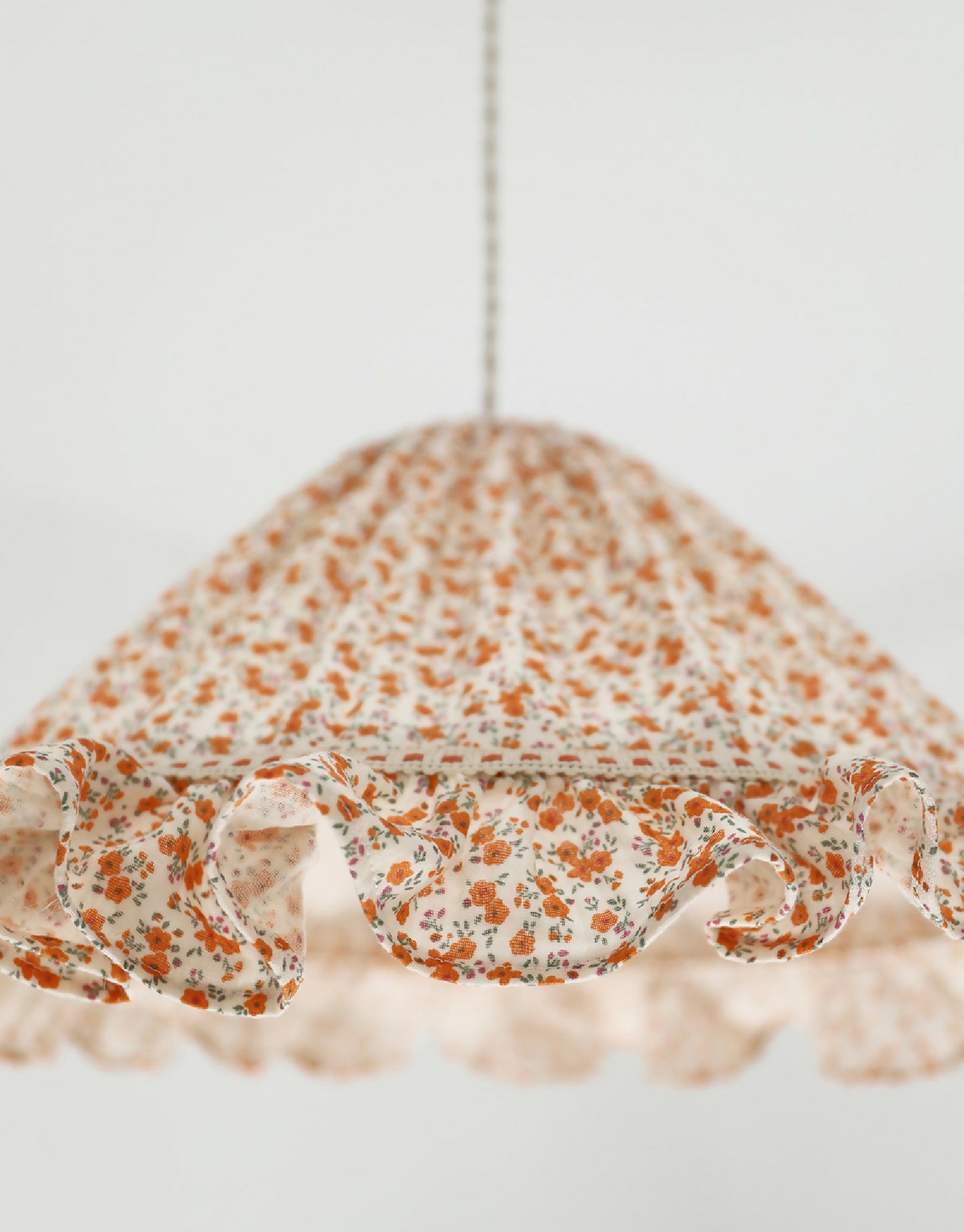 Suspension conique avec volant Emilia "fleurettes"