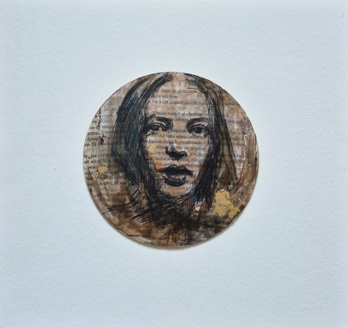 Tableau original : portrait de femme en cercle, encre noire sur fond beige