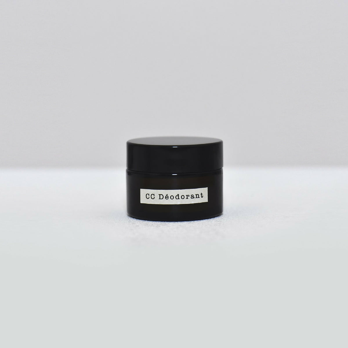 Pot de déodorant naturel CC Deodorant, couvercle noir