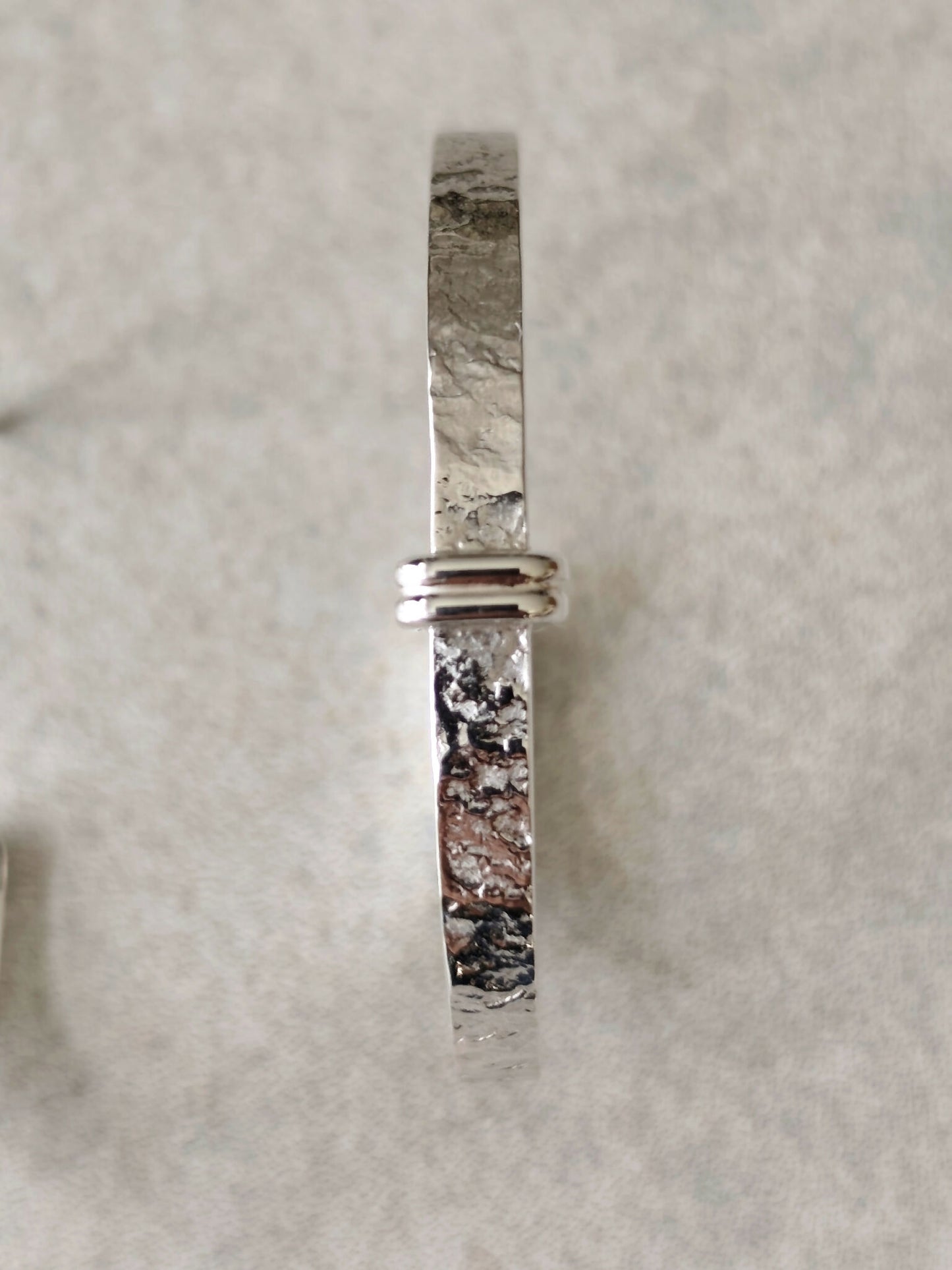 Boucle d'oreille Courbe Précieuse