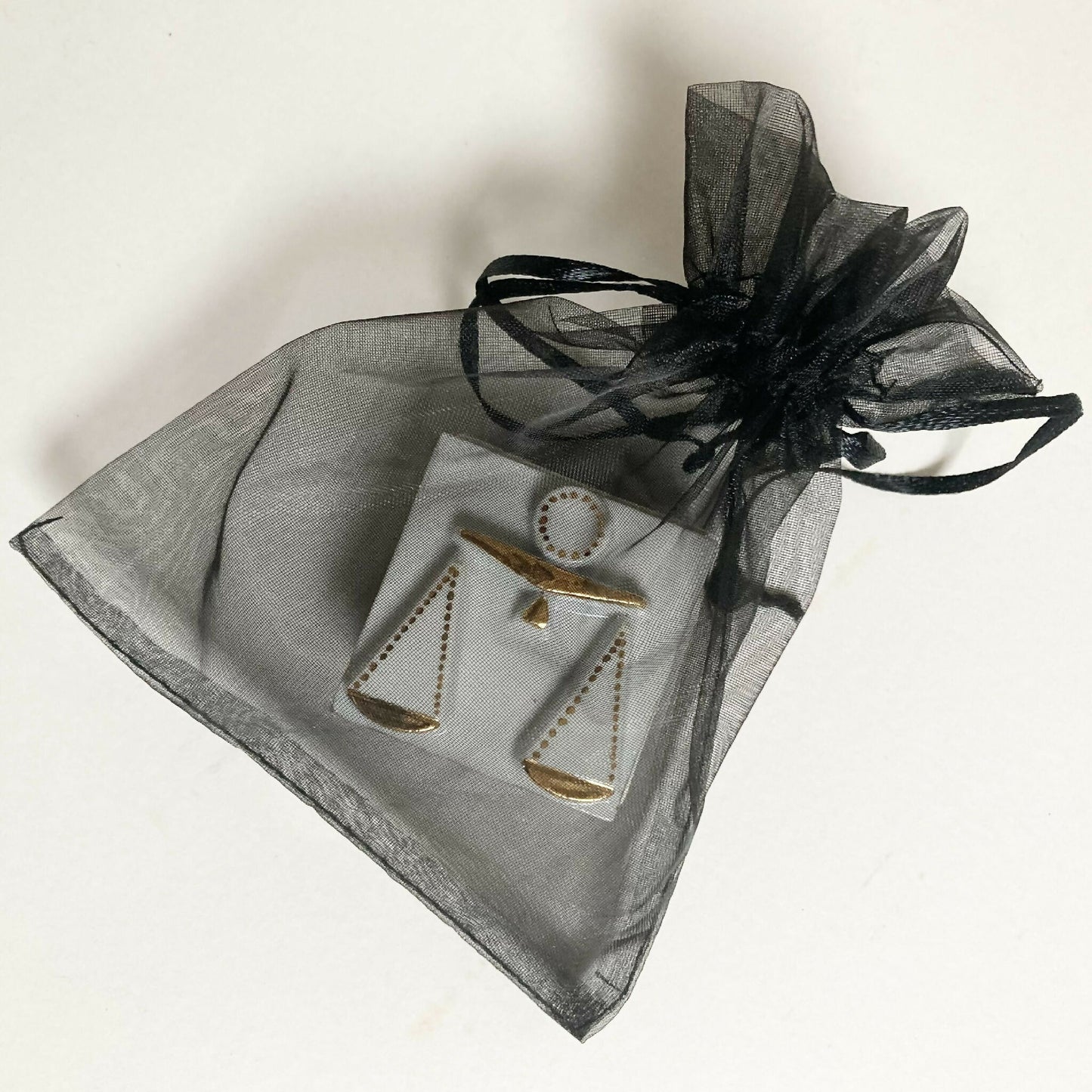 Boite à bijoux "Balance" en porcelaine