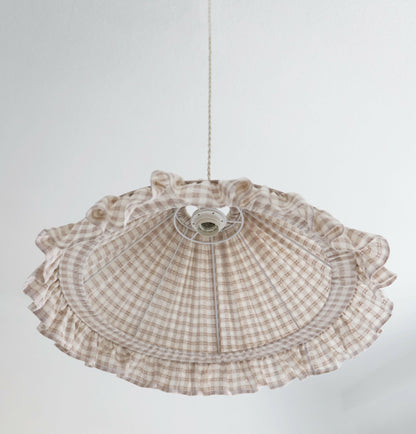 Suspension conique Emilia avec volant chic : lumière douce en coton tissé vichy