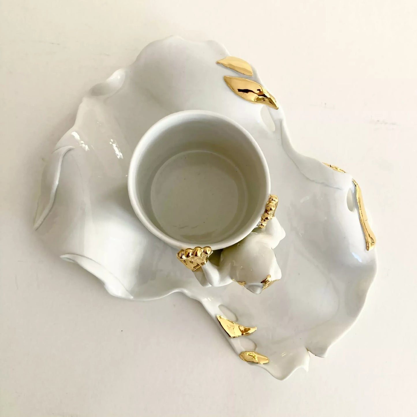 Tasse et soucoupe en porcelaine grenouille