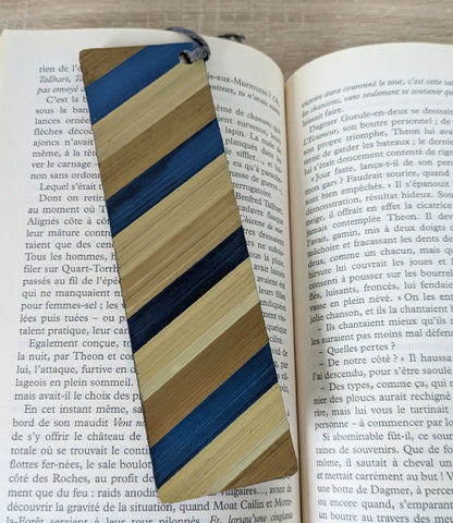 Marque-pages avec marqueterie de paille Bleue beige doré et orange gris cuivre