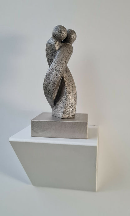 Sculpture contemporaine couple Tell me