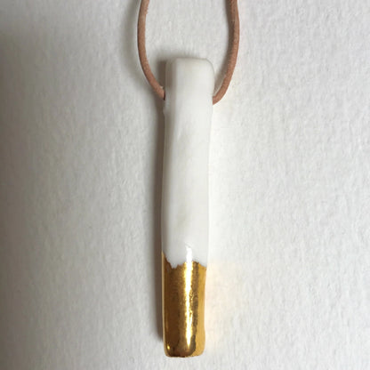 Collier gouttes d'or en porcelaine