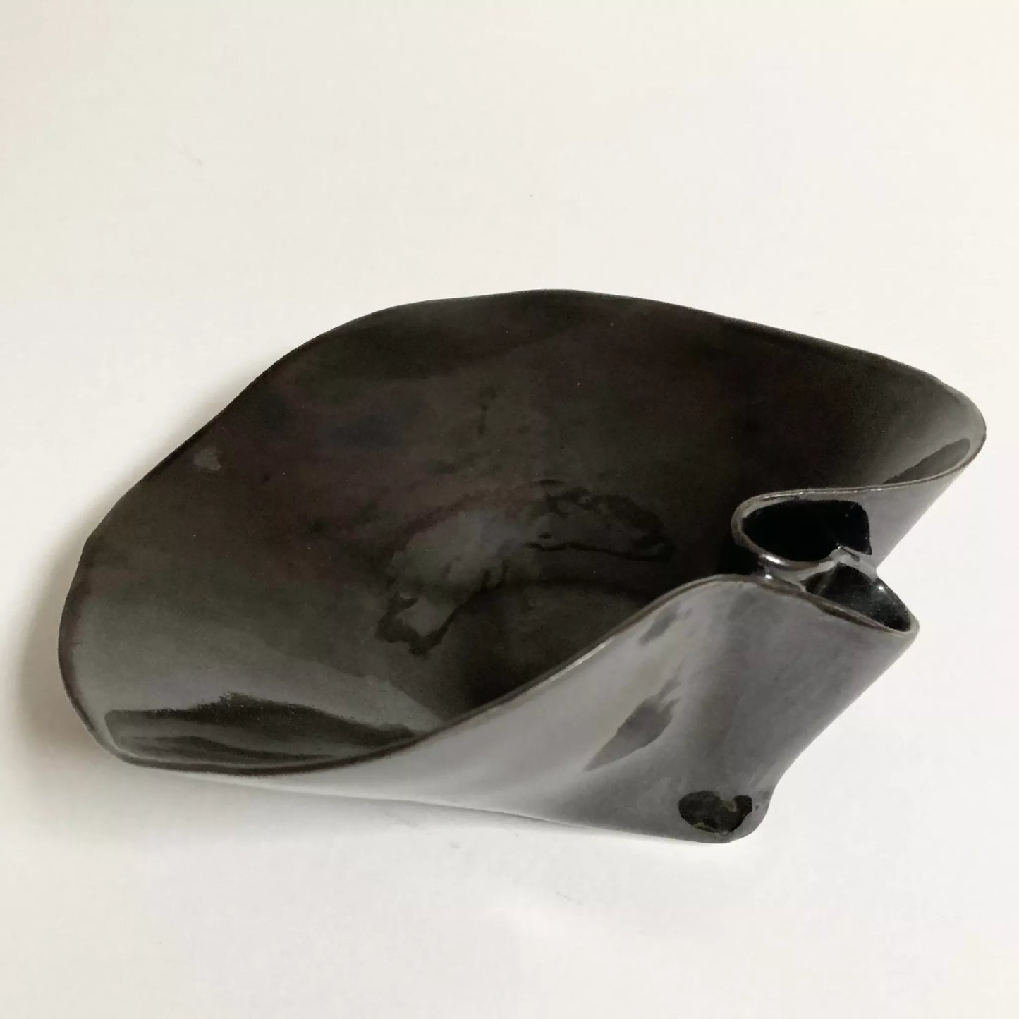 Coupe nénuphar noire