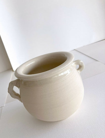 PAIR OF STONEWARE POTS “LES ANSES MOCHES”