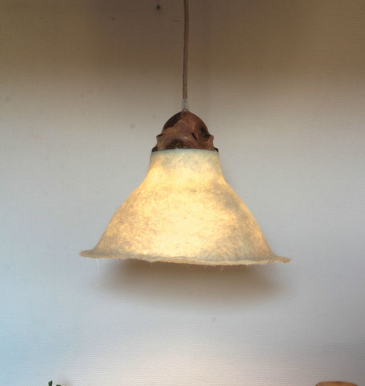 Suspension BOHEME en feutre de laine et bois artisanal