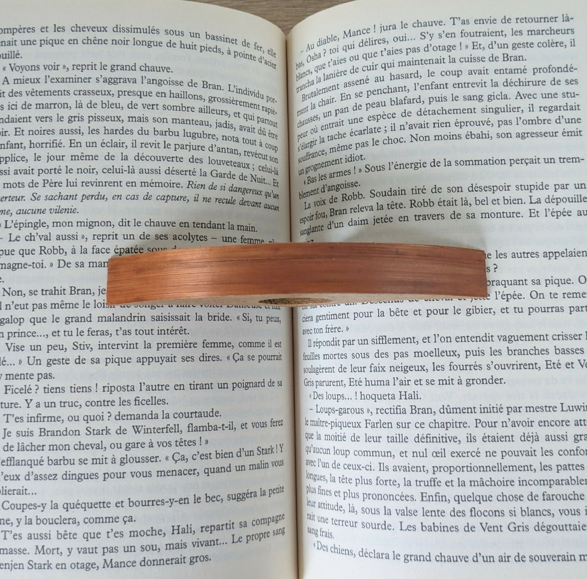 Bague de lecture en bois marron, ouverture ovale, marqueterie paille cuivre visible
