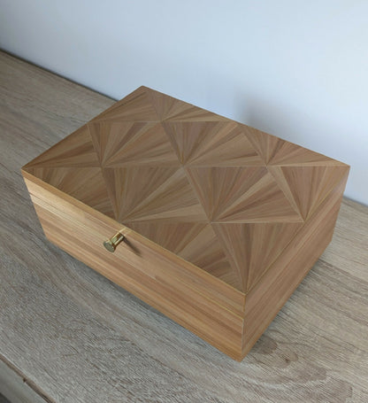 Coffret avec Marqueterie de Paille - Motif éventail Art Déco Doré