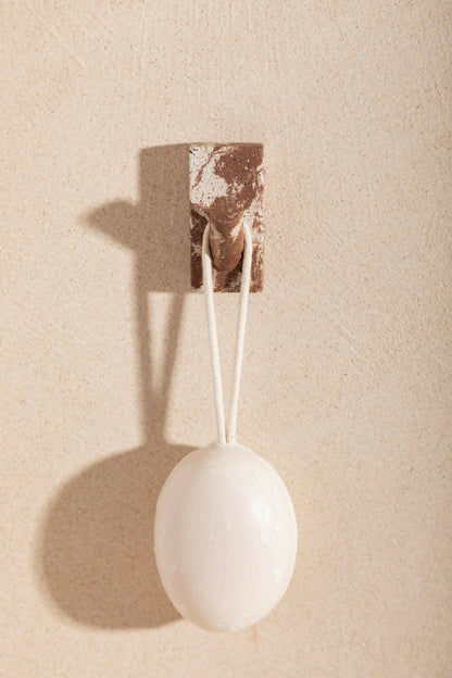 Patère, porte-manteau ou crochet mural fait-main, issu de l'artisanat français