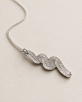 Collier volute grand zigzag strié en argent massif recyclé 925
