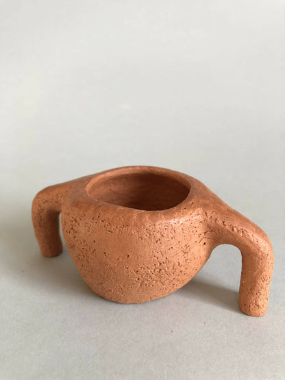 Pot argile fait main travail artisanal ceramique