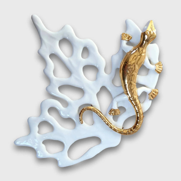 Décor de table feuille de vigne bleu clair avec élément or en forme de serpent